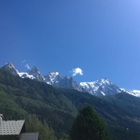 Helvetia Bed & Breakfast Troistorrents Bagian luar foto