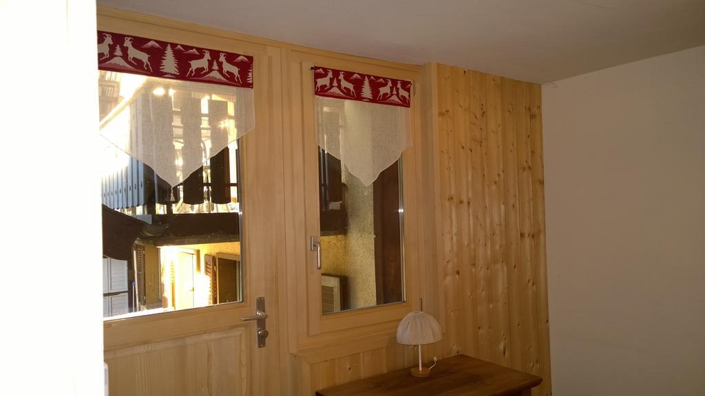 Helvetia Bed & Breakfast Troistorrents Bagian luar foto