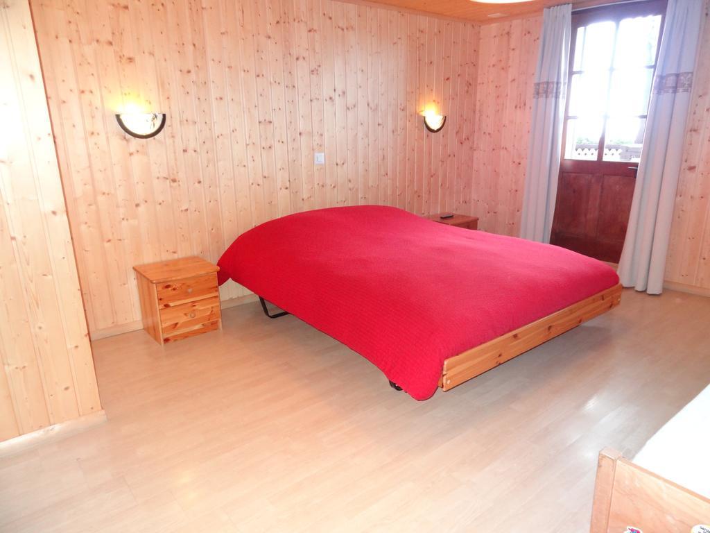 Helvetia Bed & Breakfast Troistorrents Ruang foto