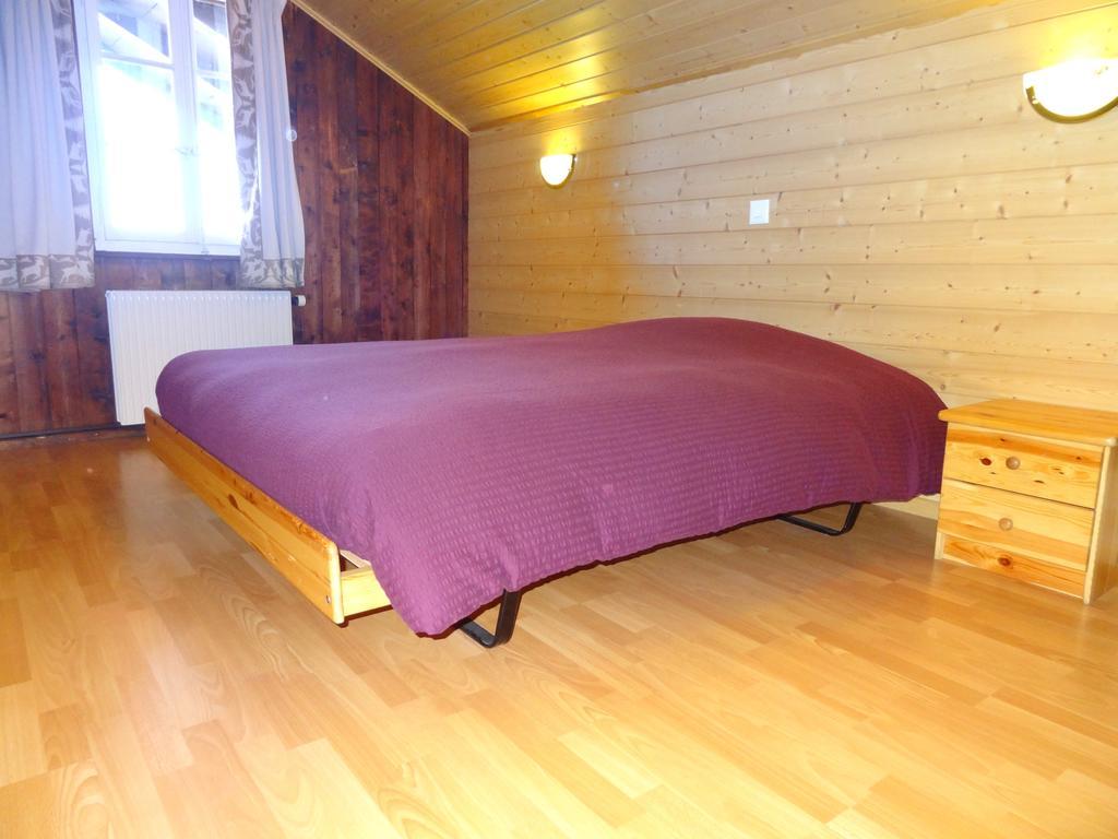 Helvetia Bed & Breakfast Troistorrents Ruang foto