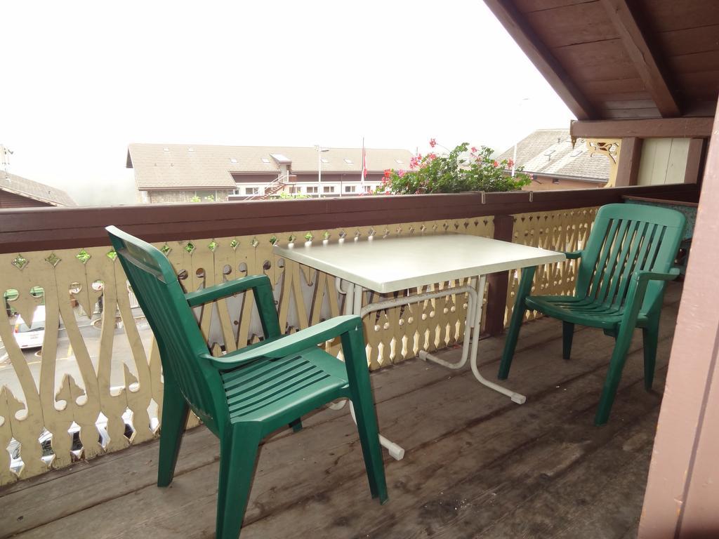 Helvetia Bed & Breakfast Troistorrents Bagian luar foto